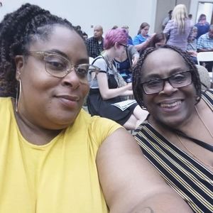 Meet your Posher, Lynn